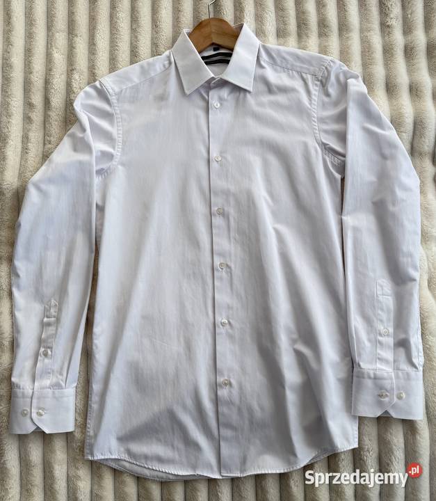 Biała męska koszula w rozmiarze 36 firmy PAWO Odzież wyjściowa Gdańsk