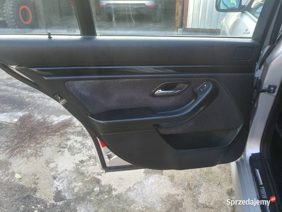 BMW E39 tapicerki drzwi komplet kombi Dębno sprzedam