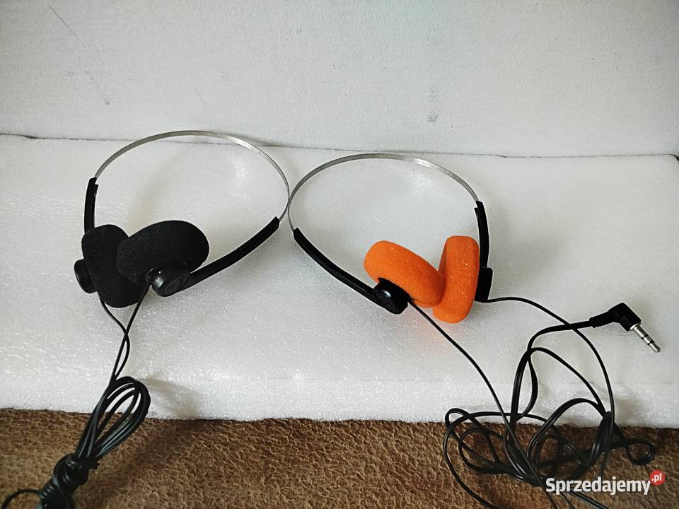 Przewodowe słuchawki stereo nauszne dwie pary sprzedam