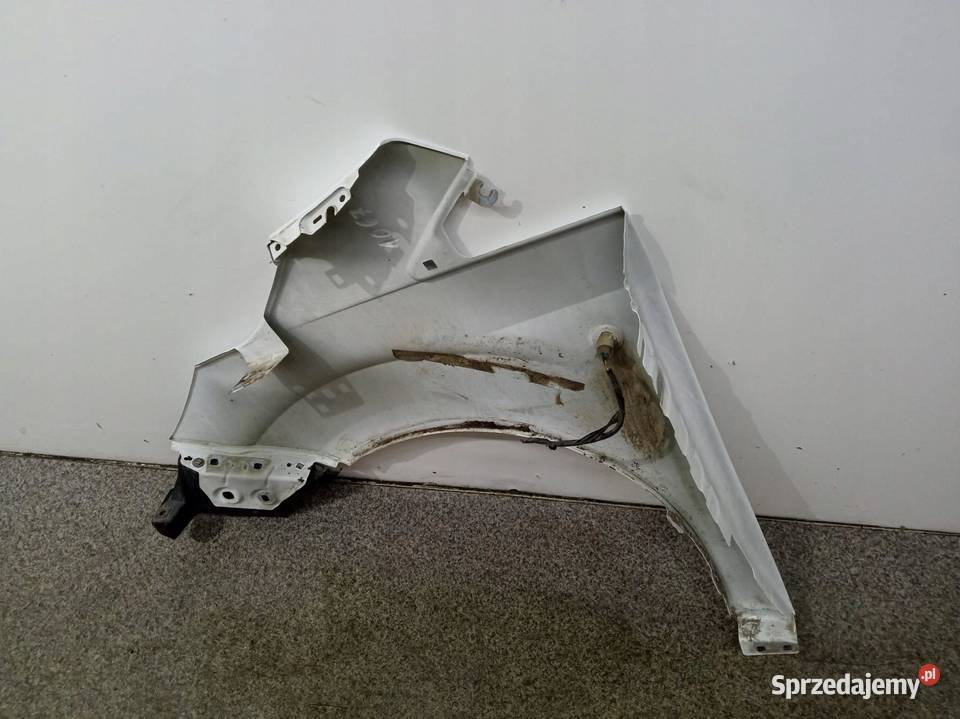 BŁOTNIK PRAWY PRZÓD BS Ford Transit Courier I