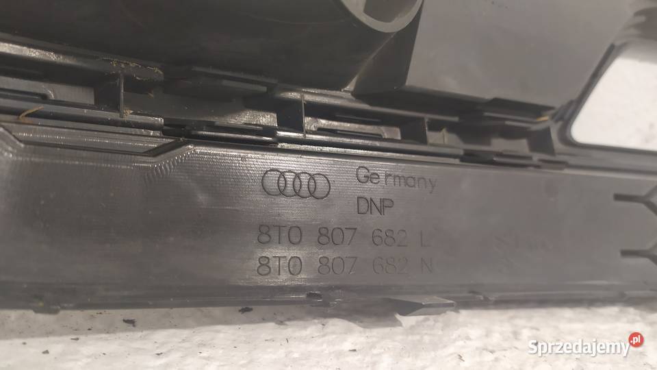 Kratka Audi A5 SLine w zderzak pod halogen