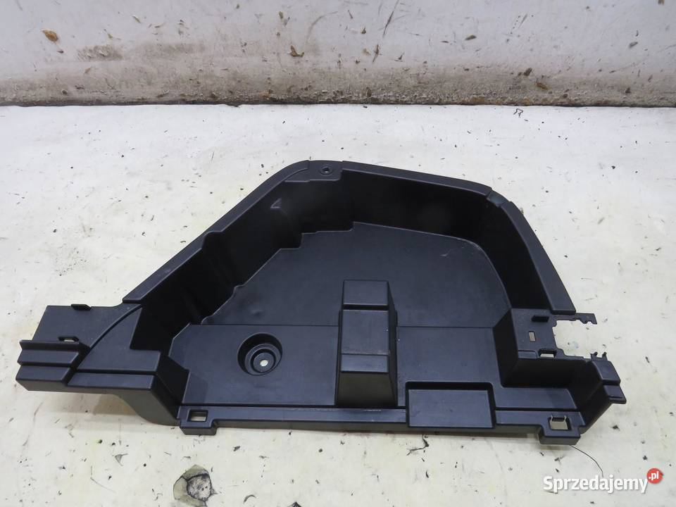 SCHOWEK BAGAŻNIKA PRAWY TYŁ AVENSIS T27 T29