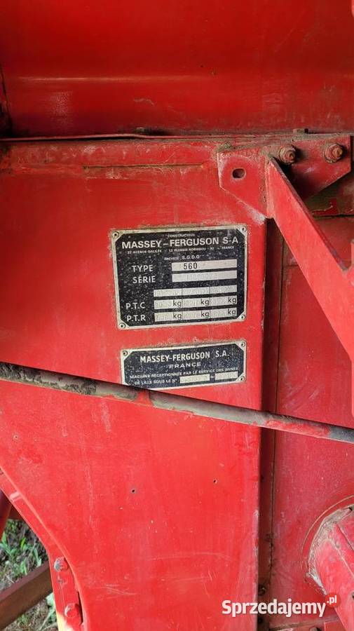 Kombajn Massey Ferguson 560 Trojanów sprzedam