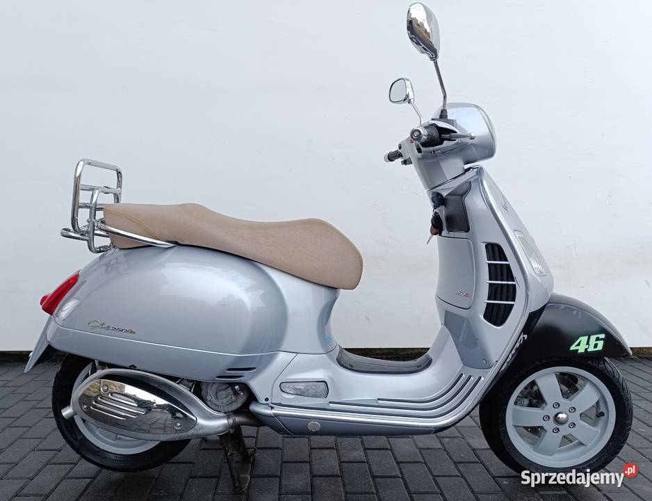 Piaggio Vespa GTS 250 ie ALARM niski przebieg Ostrołęka