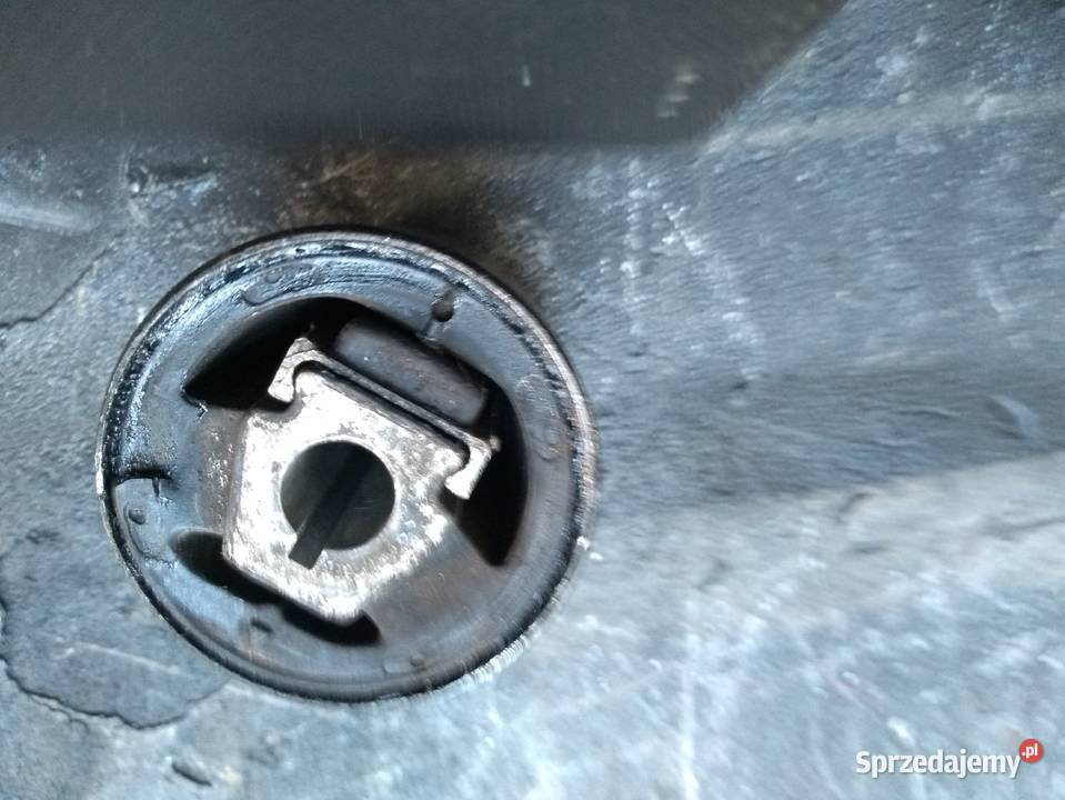 Tuleja wahacza górnego bmw x3 e83 małopolskie Piwniczna-Zdrój sprzedam