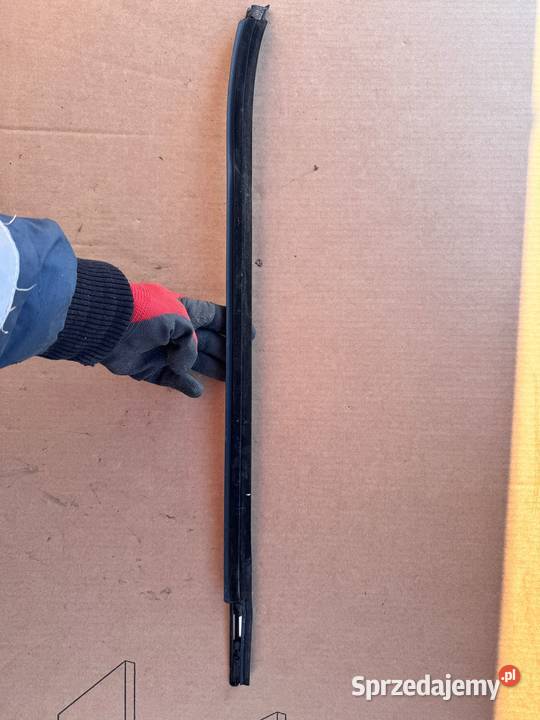 Listwa zgarniająca wewnętrzna lewy tył Hyundai małopolskie Brzesko