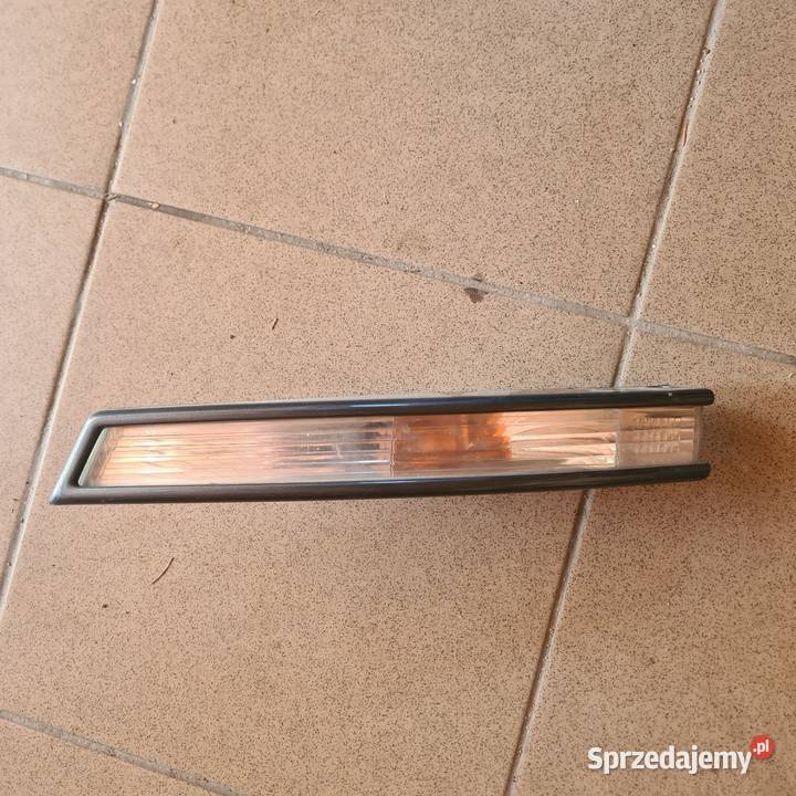 Kierunkowskaz lewy vw passat b6 osobowe lubelskie