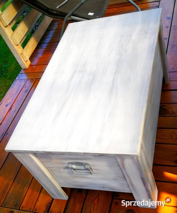 Skrzynia jako stolik kawowy ława vintage Radków