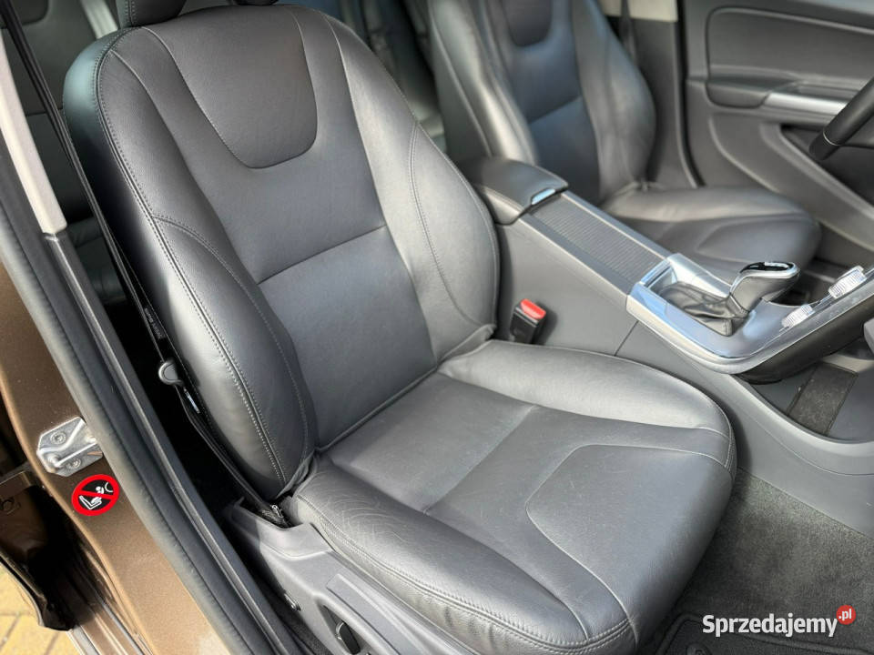 Volvo V60 Cross Country Cross Country Faktura podgrzewane fotele sprzedam