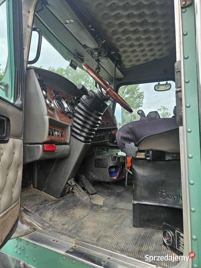 KENWORTH T800 Żórawina