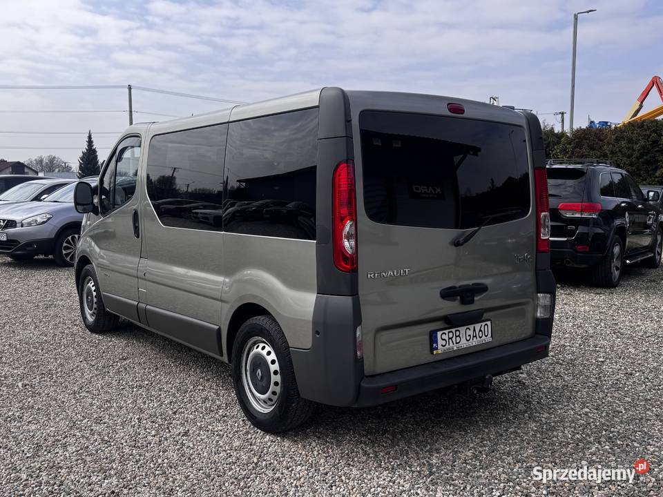 Renault Trafic 2007r beżowy sprzedam