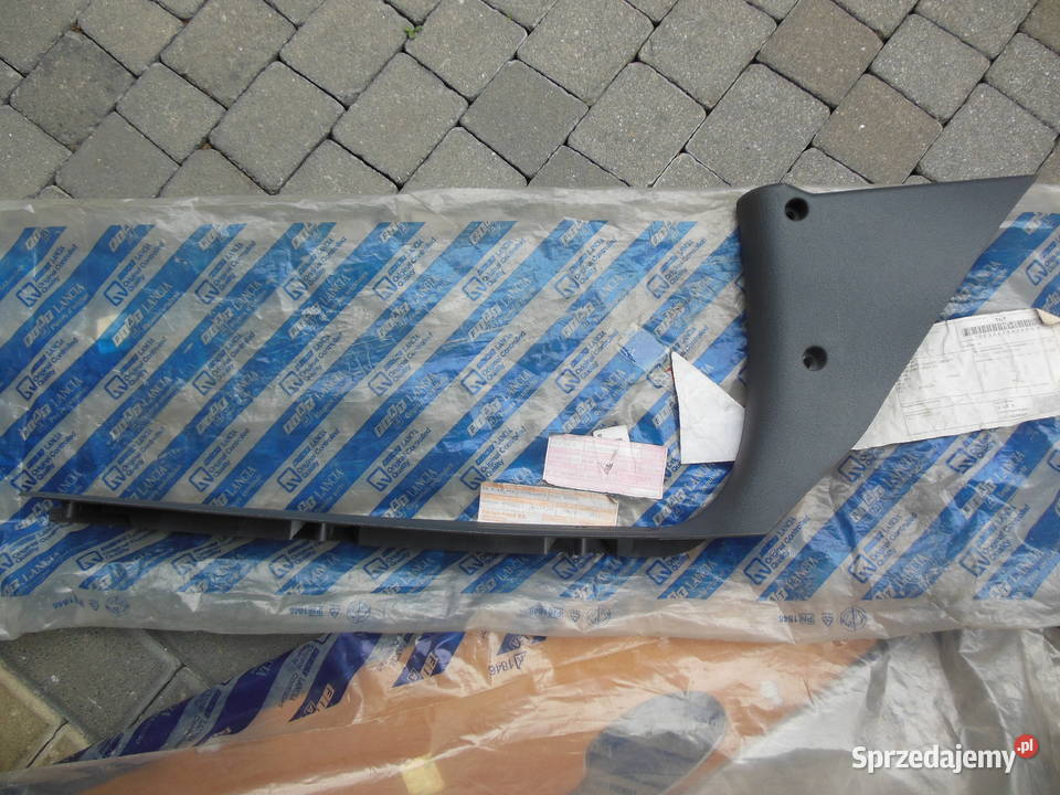1474801077 1474812698 Listwa progowa przednia dostawcze Kozy