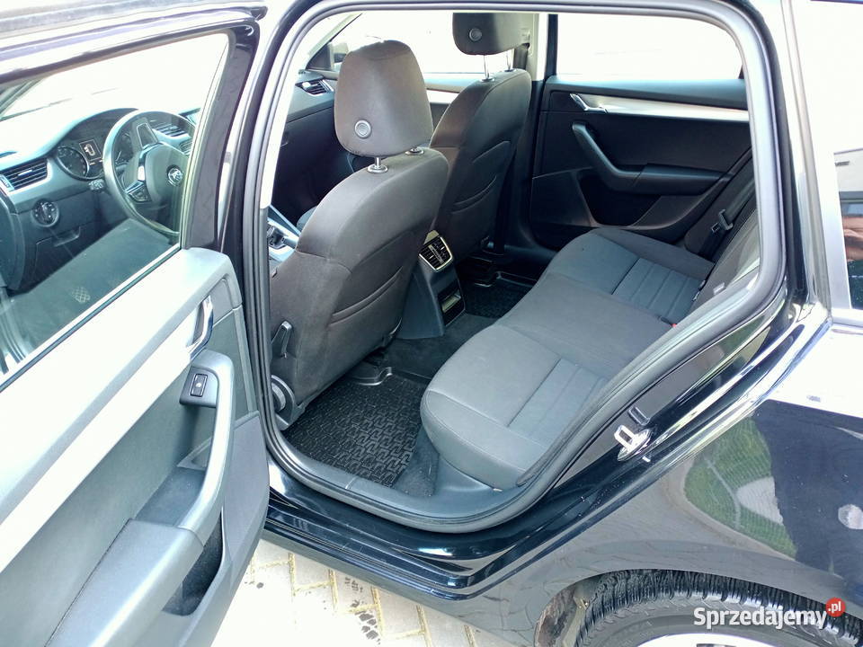 Skoda Octavia 20 150 faktura VAT 40600netto stan Octavia wielkopolskie Poznań sprzedam