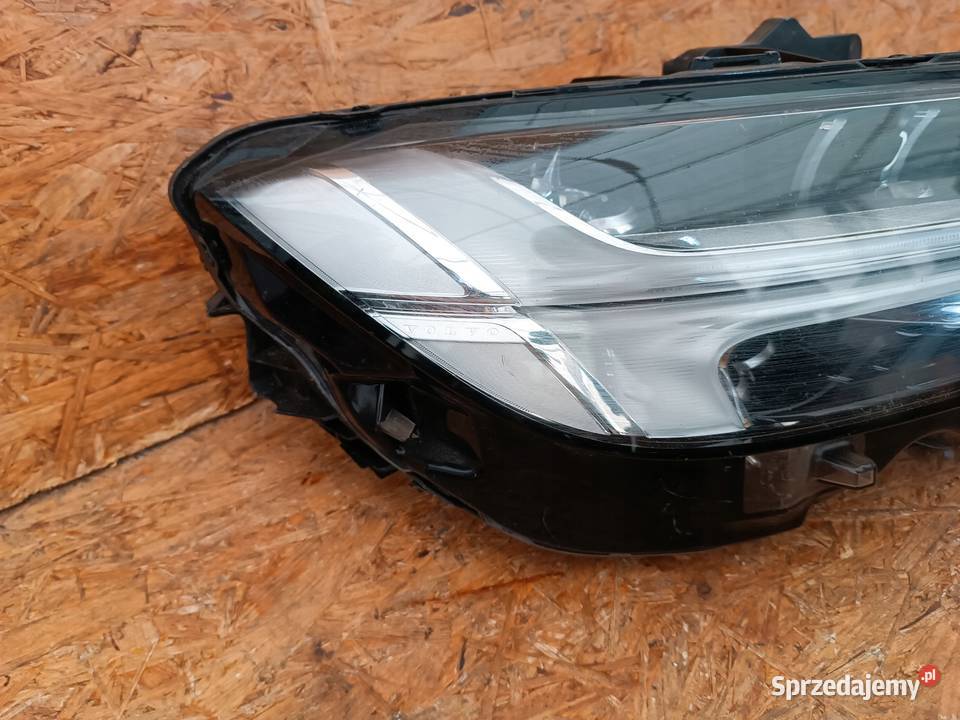 LAMPA PRAWY PRZÓD EU LED 31468901 VOLVO V90 S90 osobowe Nowy Tomyśl sprzedam