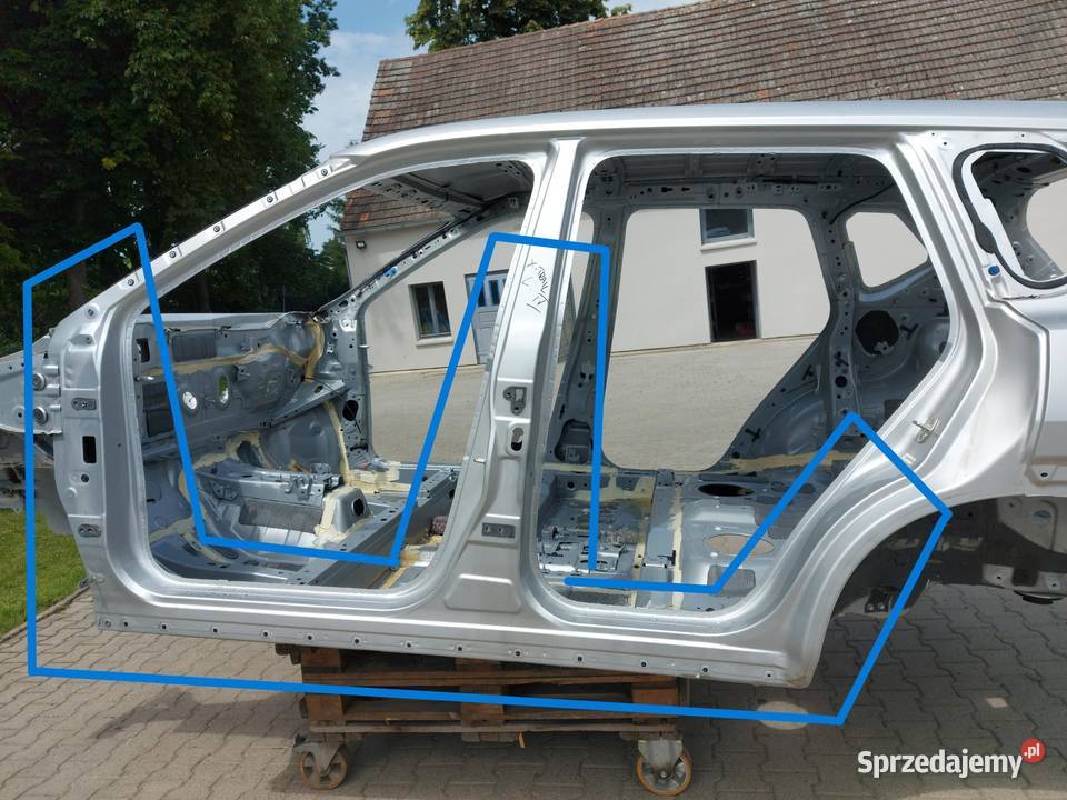 Nissan XTRAIL T33 IV 2023r próg słupek bok lewy sprzedam