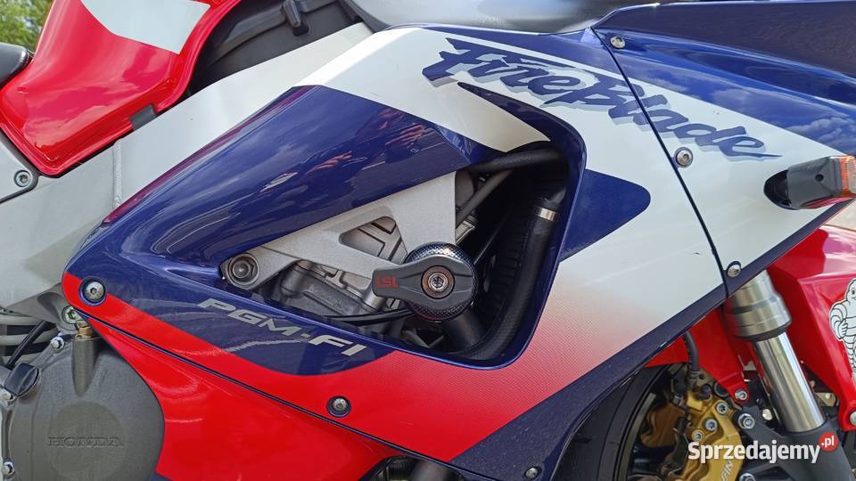 Honda CBR 929 piękny stan Zamienię nieuszkodzony Lubochnia