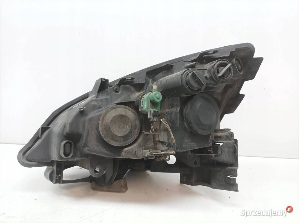 LAMPA PRZÓD PRAWA LIFT FL SOCZEWKA Renault