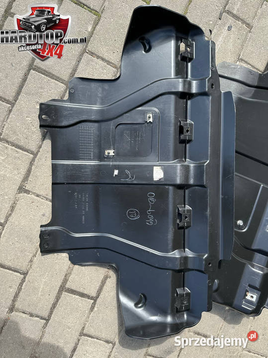 OSŁONA Silnika Plastikowa Nissan Navara Np300 sprzedam