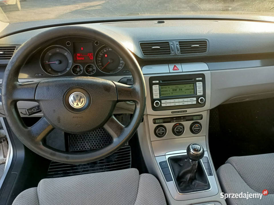 Volkswagen Passat Volkswagen Passat B6 19TDI 105 Sedan / Limuzyna Tarnów