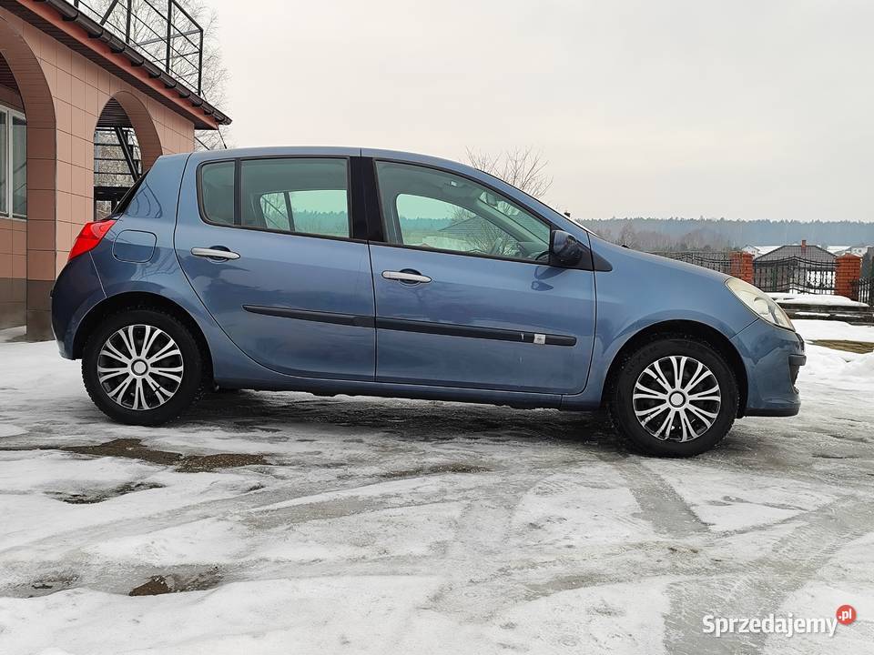 Renault Clio III 16 BenzynaStan