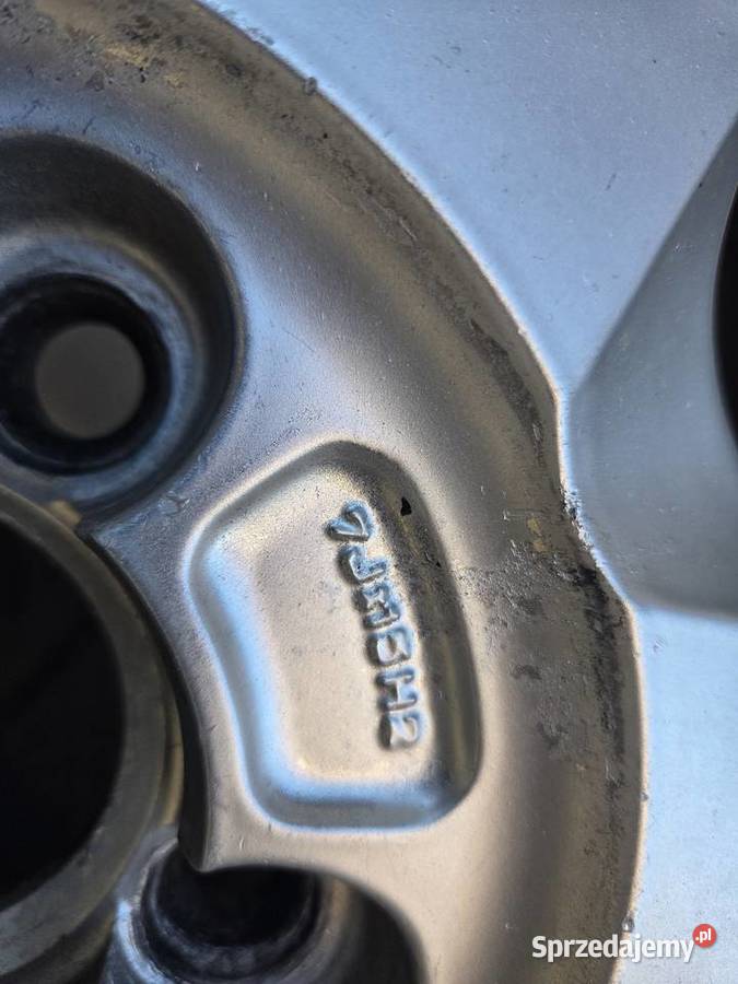 Alufelgi 15 Fiat 126p Firma MOMO Lublin