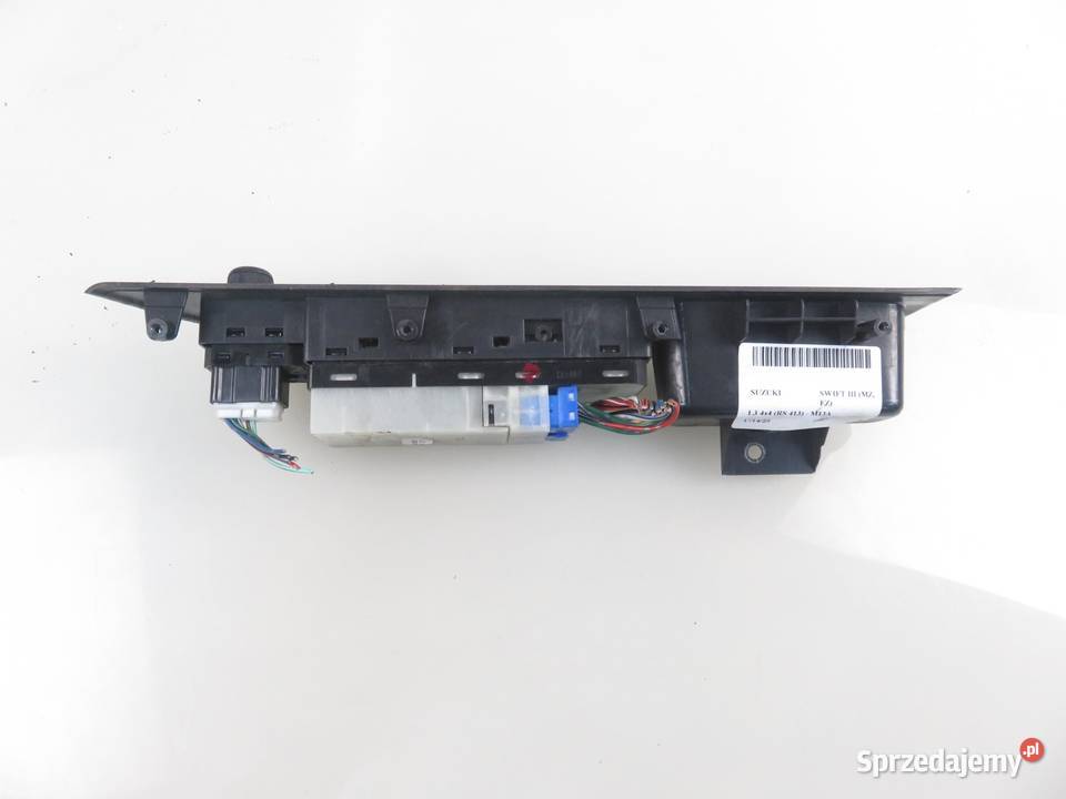 PANEL SZYB SUZUKI SWIFT MK6 62J502067T