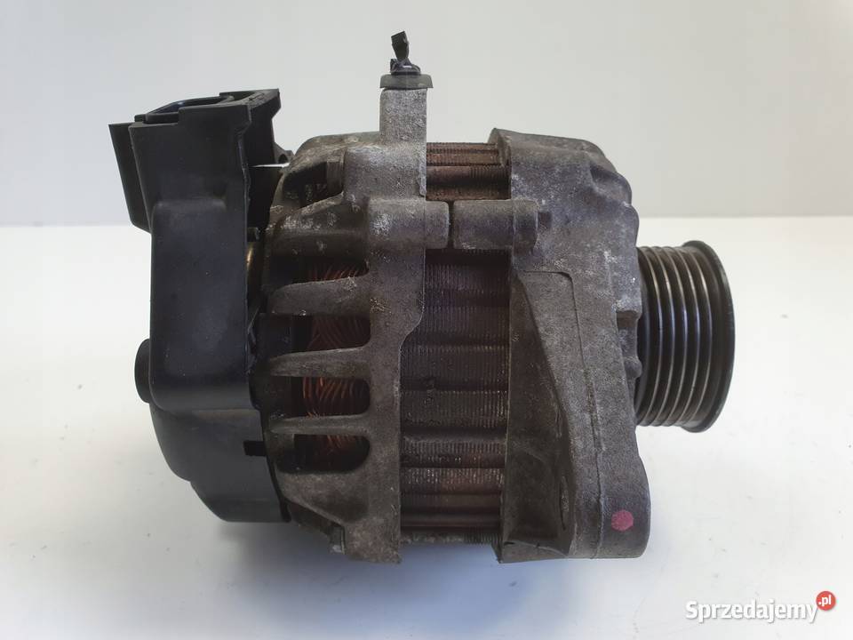 Hyundai i30 14 16V ALTERNATOR 90A 2655447 valeo Janów