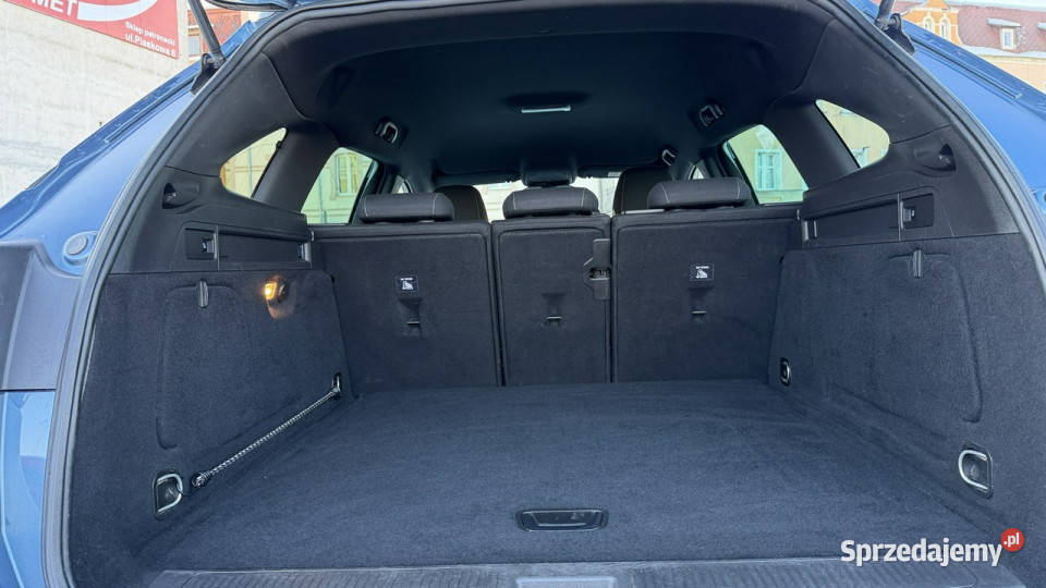 Opel Astra Benzyna Zarejestrowany Ubezpieczony K światła LED Elbląg