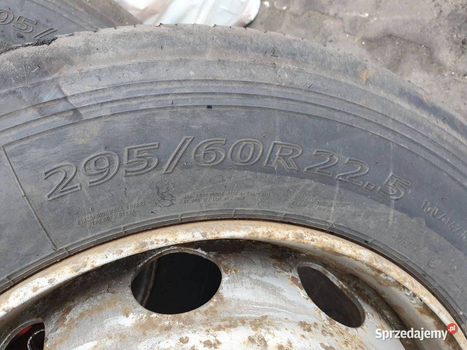 OPONA 225 VOLVO FH 460 29560 R225 SAVA Lipno