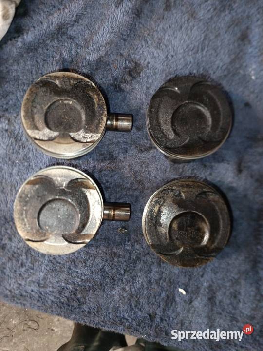 Tłoki kia Hyundai 16 benzyna 135 Sobótka sprzedam