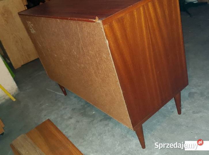 Komoda vintage z drzwiami suwanymi z PRL łódzkie Piotrków Trybunalski sprzedam