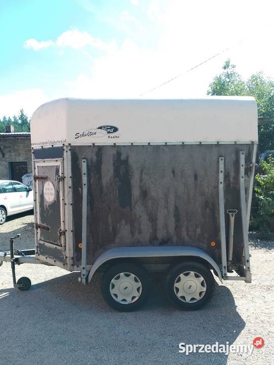 Przyczepa do przewozu dwóch koni Do przewozu koni