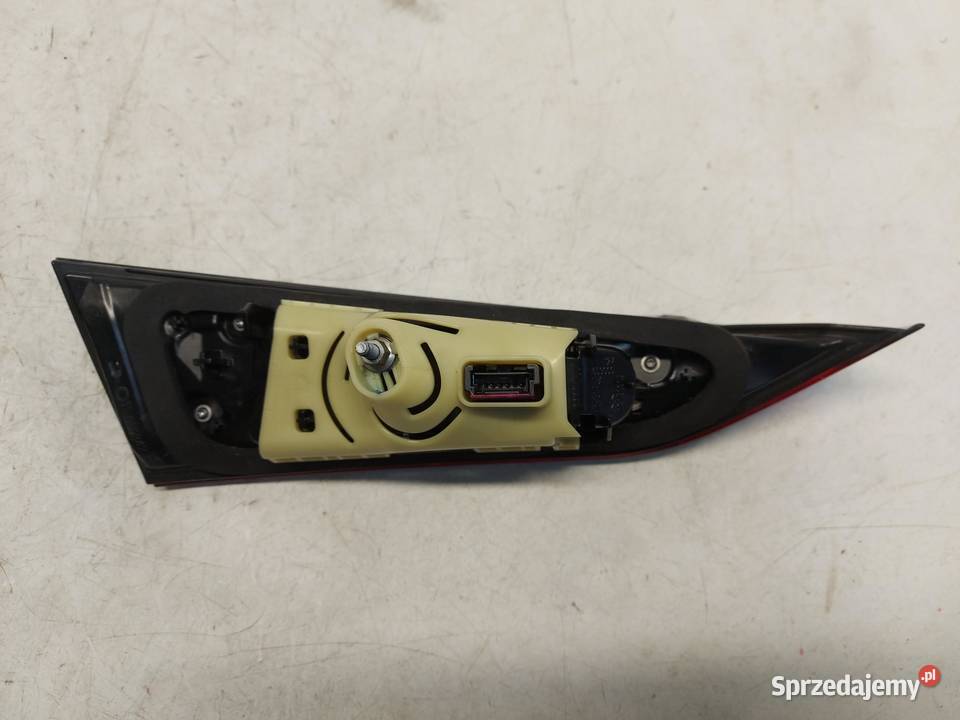 BMW G23 G22 M440i Cabrio Lampa klapy bagażnika