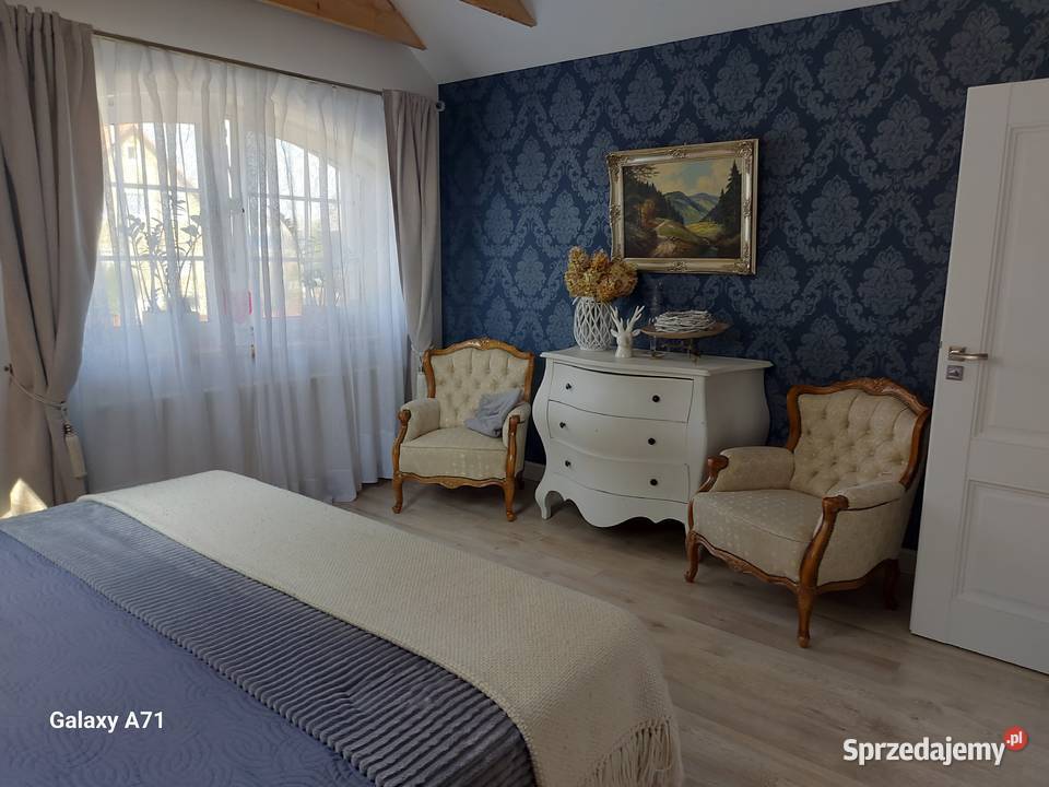 Dom w Cieplicach z eleganckim pełnym mieszkalny Sprzedaż Nieruchomości Jelenia Góra
