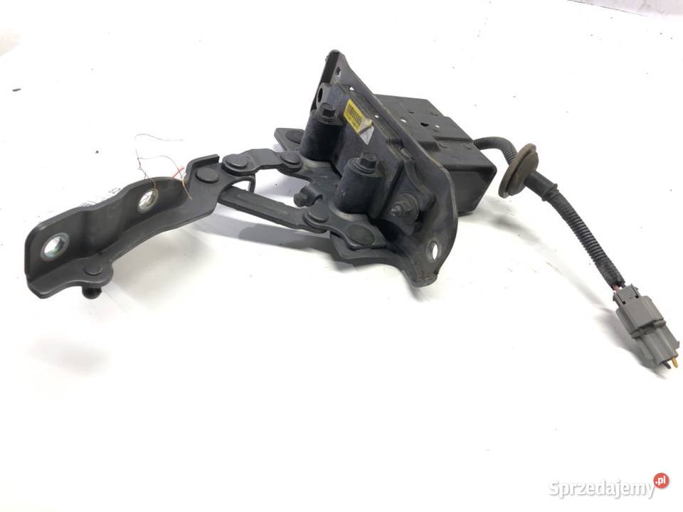 ZAWIAS MASKI PRAWY PRZÓD HYUNDAI SANTA FE III