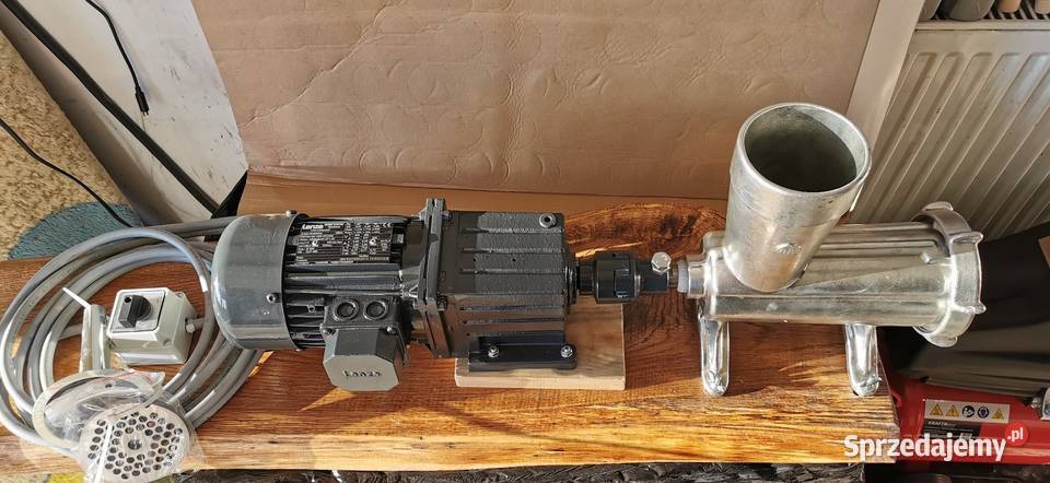 Elektryczna maszyna do mielenia mięsa Alfa 32 Wyszków