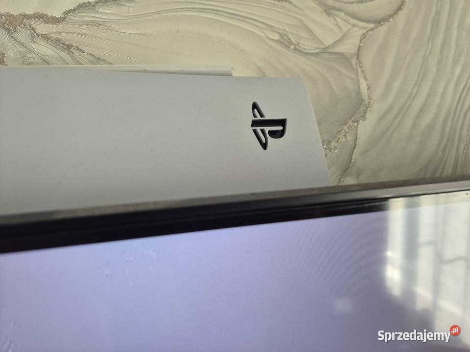 Sony PlayStation 5 z napędem 2 pady DualSense Białowieża