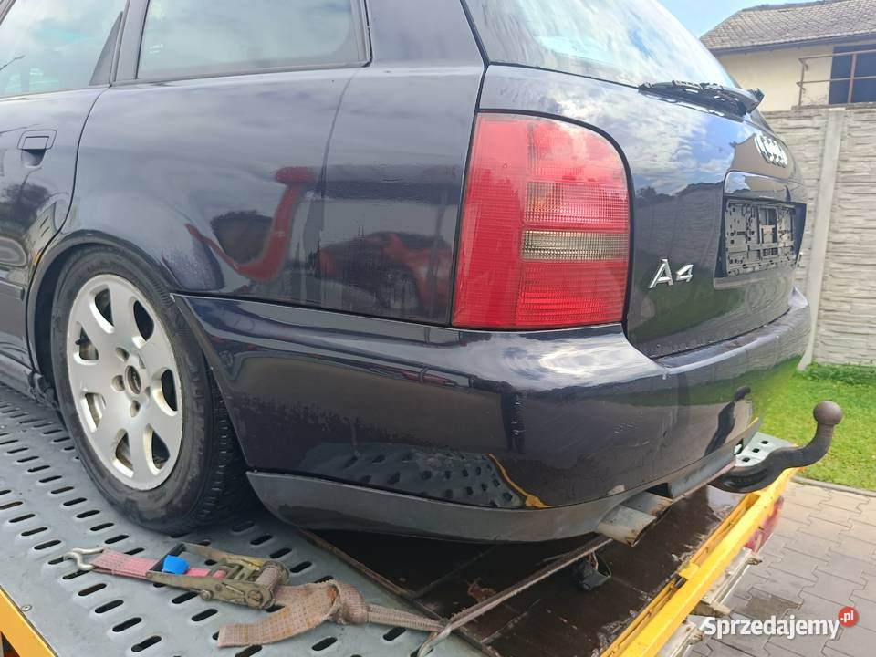 Zderzak Tył Avant LZ5L Audi A4 B5 a35 osobowe Karoseria Myszków sprzedam