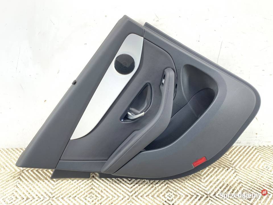 BOCZEK DRZWI LEWY TYŁ MERCEDES GLC SUV TAPICERKA