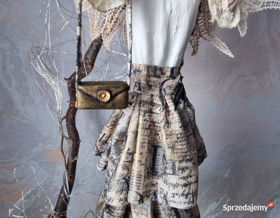 Szykowny Anioł gazeciany Zamość