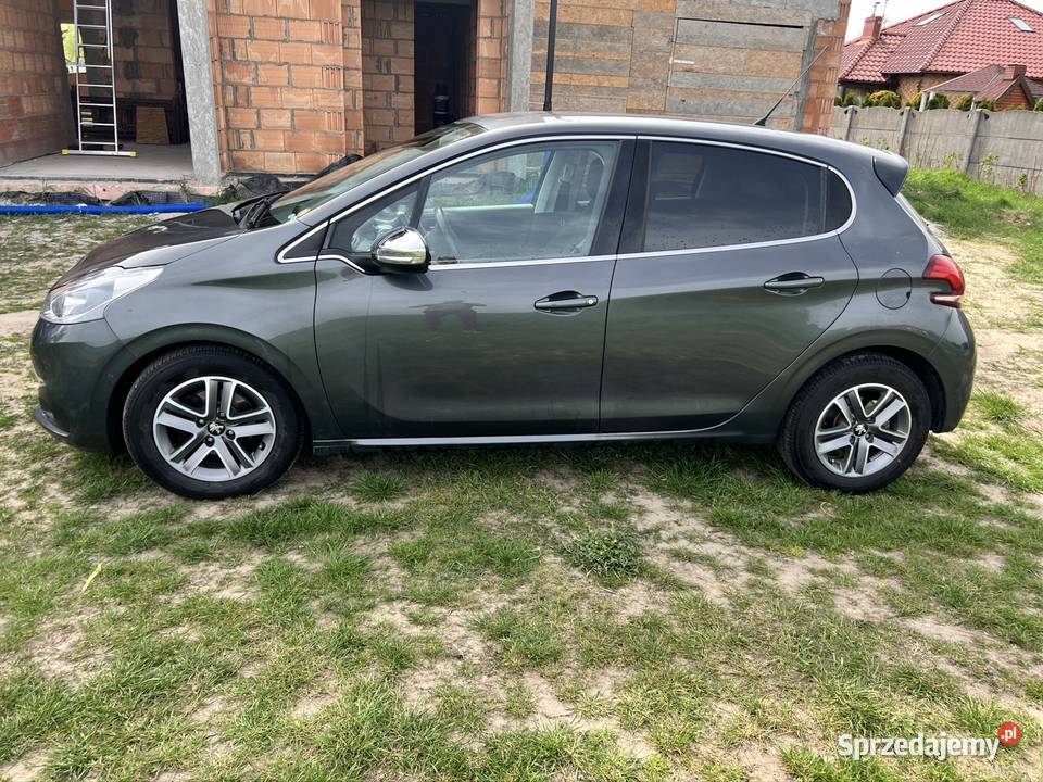 Peugeot 208 2017 16 Bluehdi ledCarPlay kamera manualna Leszno
