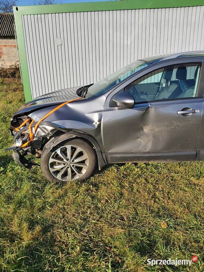 Nissan qashqai j10 20 4x4 gaz uszkodzony isofix sprzedam