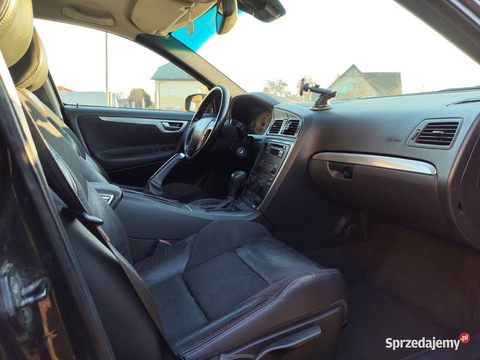 Volvo V70 24 benzyna Momentum hak 2 kpl kół Koszalin