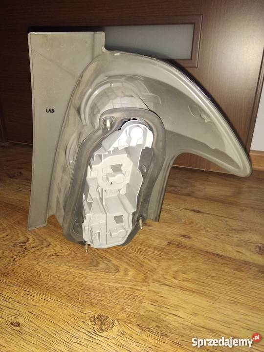 Lampa tylna Toyota Corolla Verso ll sprzedam