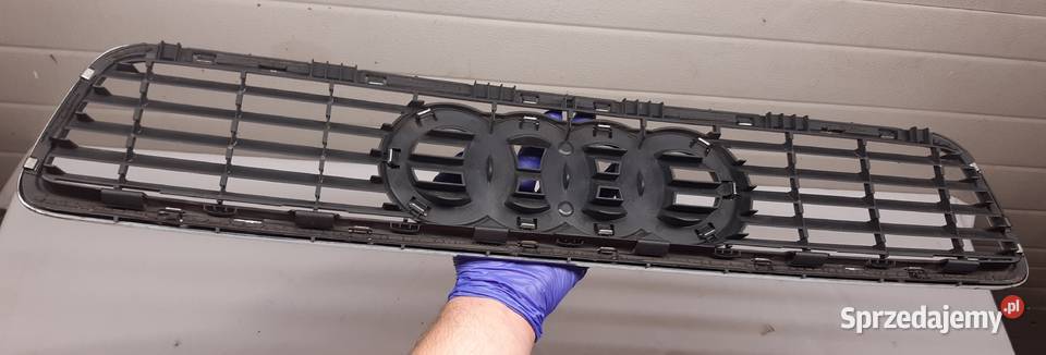 ORYGINALNY GRIL ATRAPA AUDI A4 B5 8D0853651J