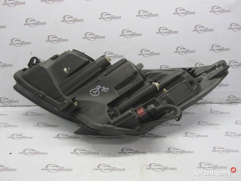 OPEL CORSA E 17r lampa LED prawa przód 39108229 osobowe