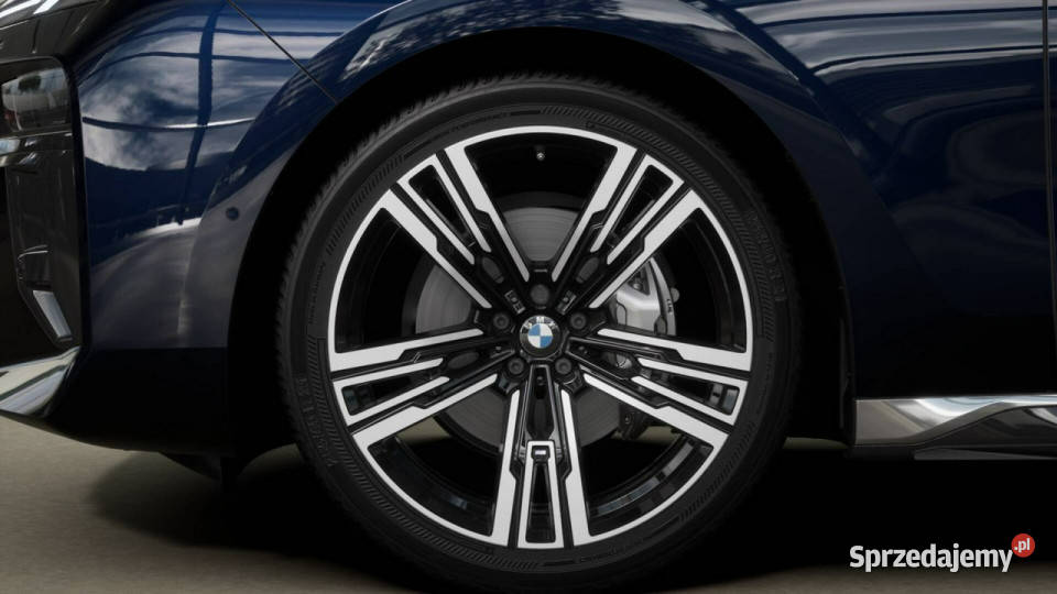 BMW 740 BMW 740d xDrive Limuzyna DEMO G702022 sprzedam