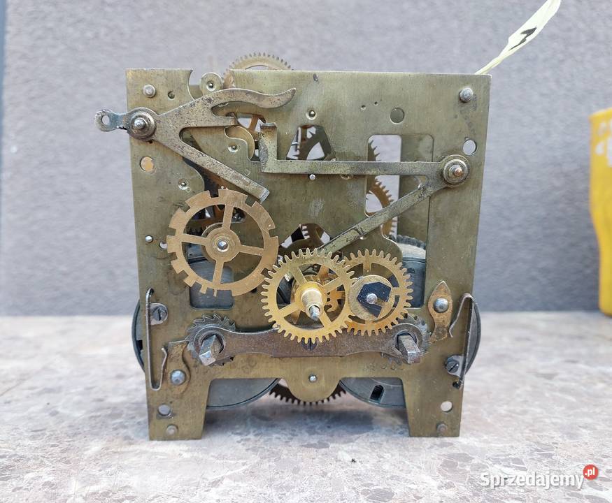M069 Mechanizm starego zegara ściennego Kriegs