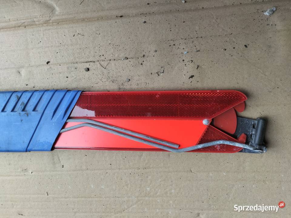 27R03276 MAZDA Trójkąt Ostrzegawczy lubelskie Kamień-Kolonia