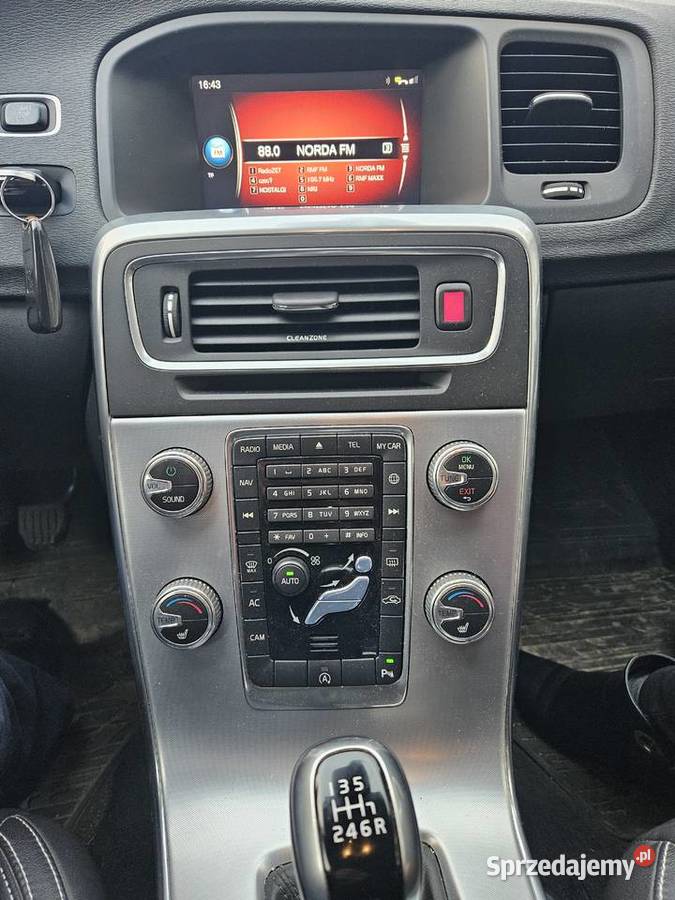 Volvo v60 d3 Summum diesel Kochanowo